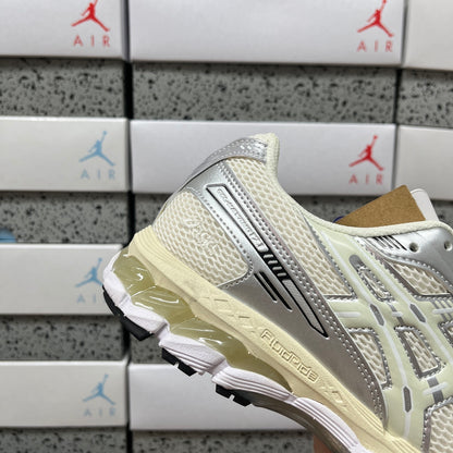 GEL-Kayano 12.1