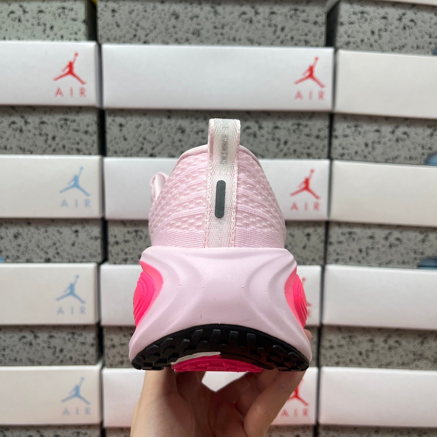 Vomero Plus Hyper Rose