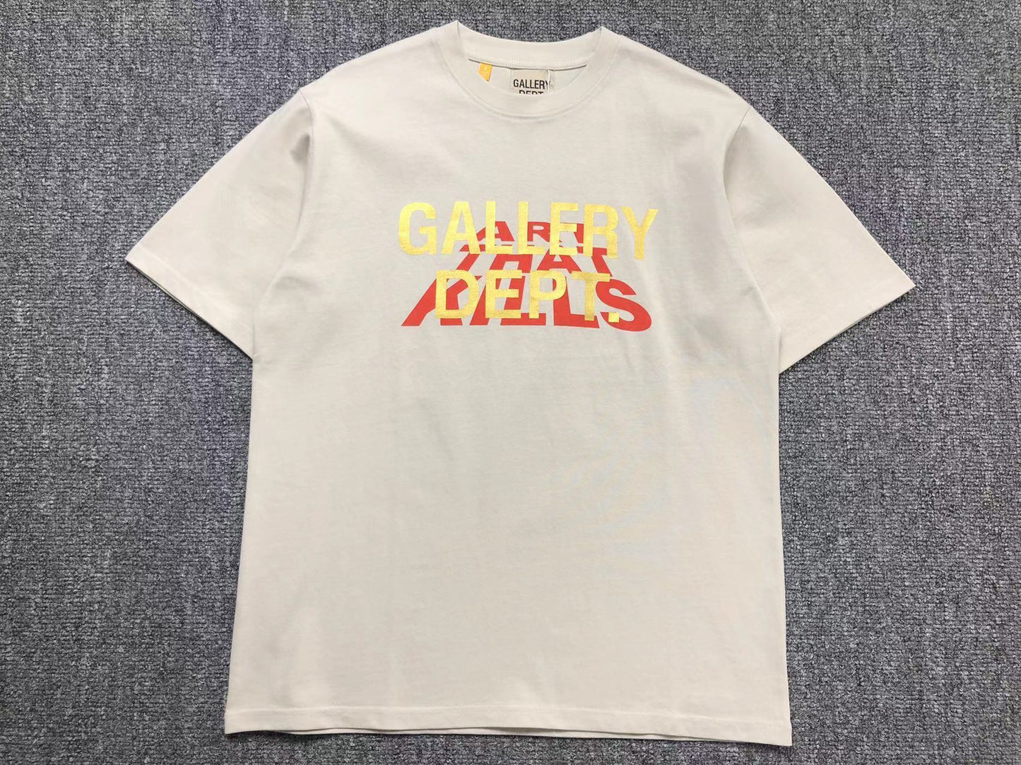 T-shirt GALLERY DEPT