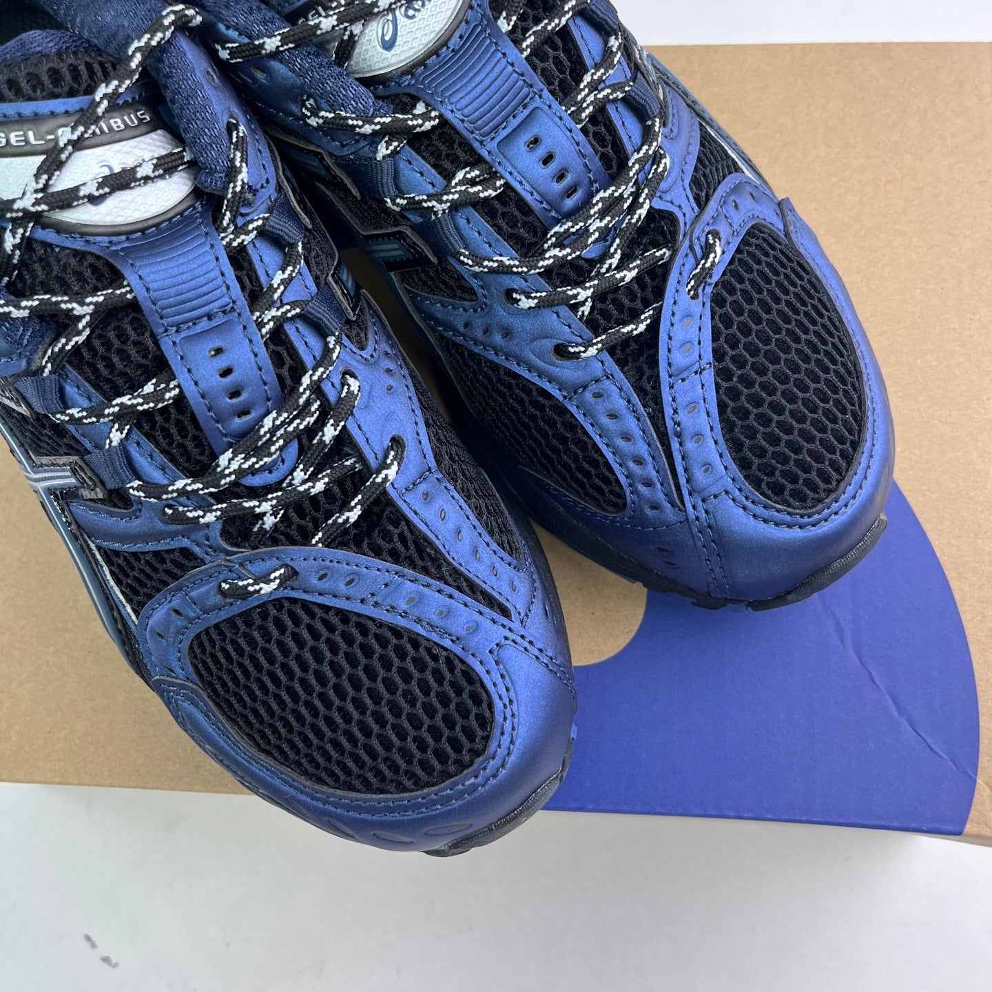 GEL-NIMBUS 10.1 Black/Grand Shark