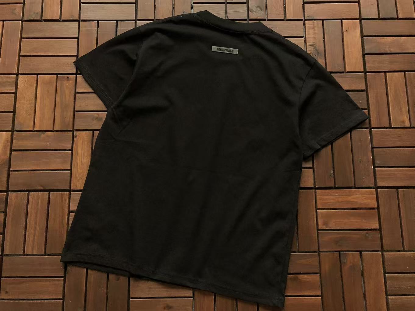 T-Shirts ESSENT
