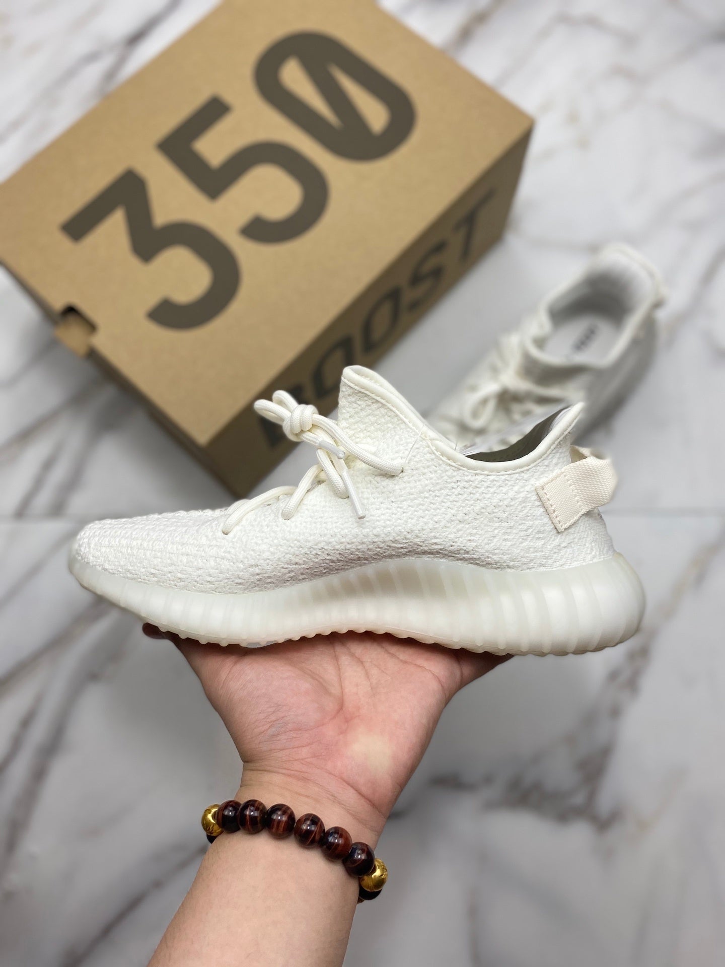 Boost 350 Triple white