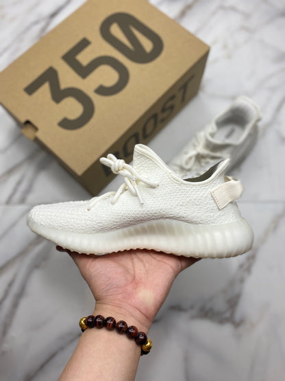 Boost 350 Triple white