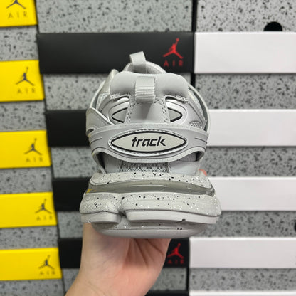 BLG Track Grey