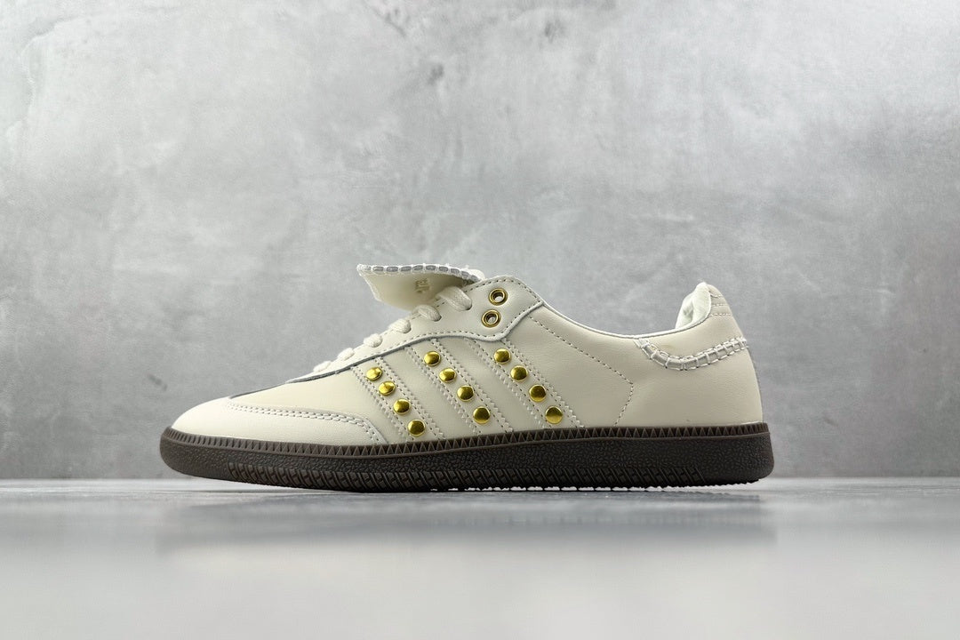 Samba Studded Pack