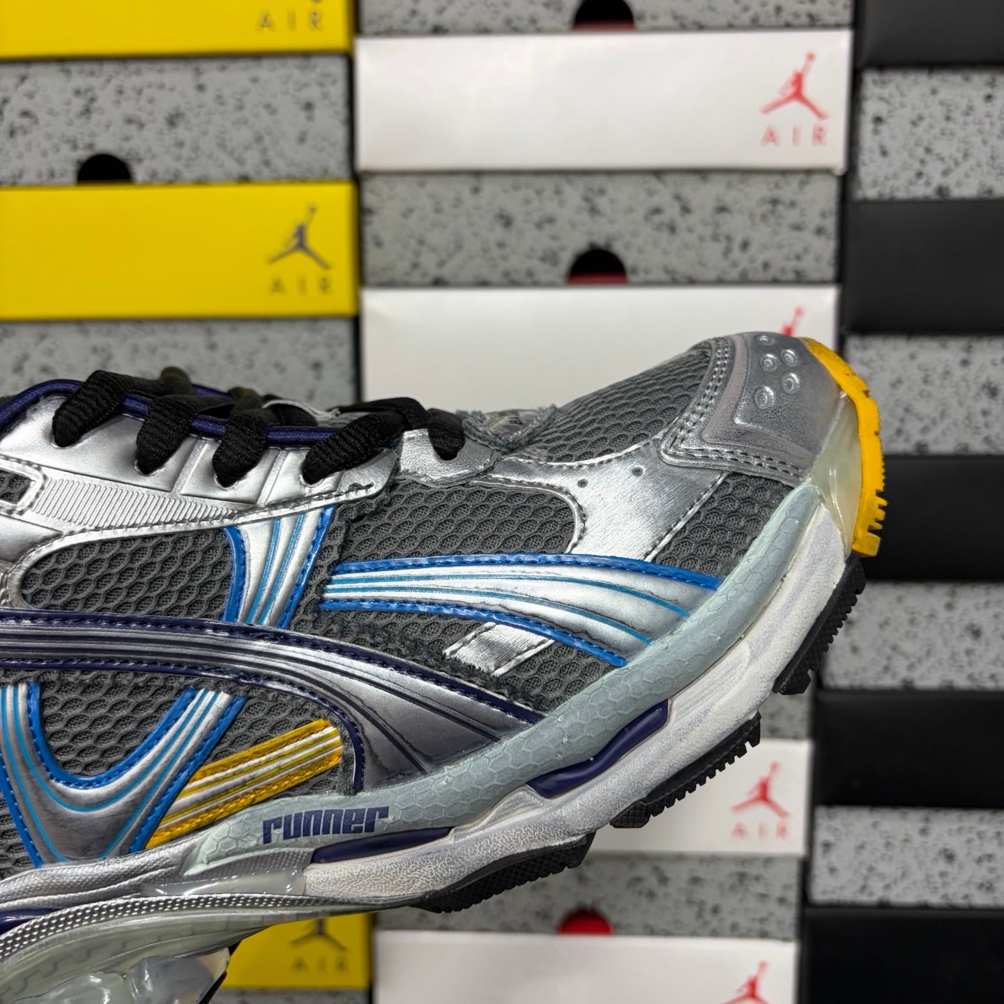 BLG Runner Grey Blue Purple
