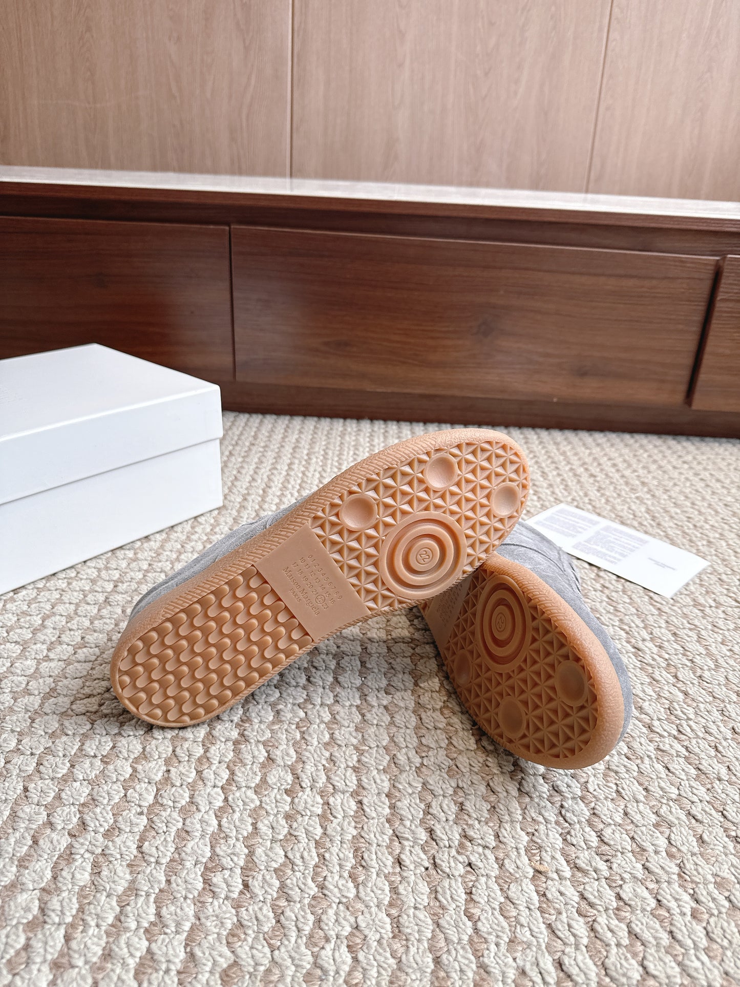 Maison Velut Full Grey