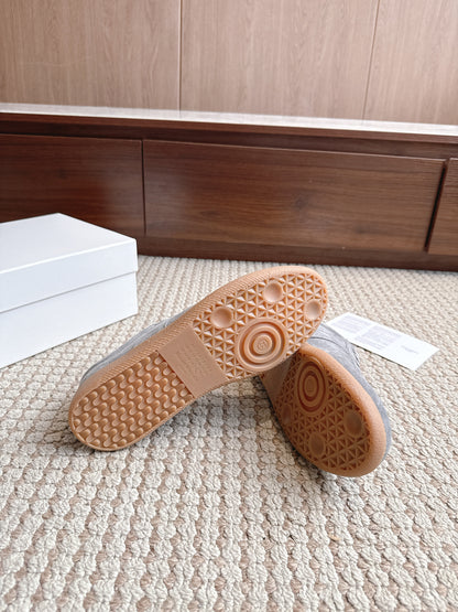 Maison Velut Full Grey