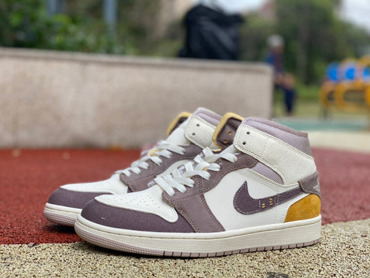 AJ1 MID Inside Out Taupe Haze