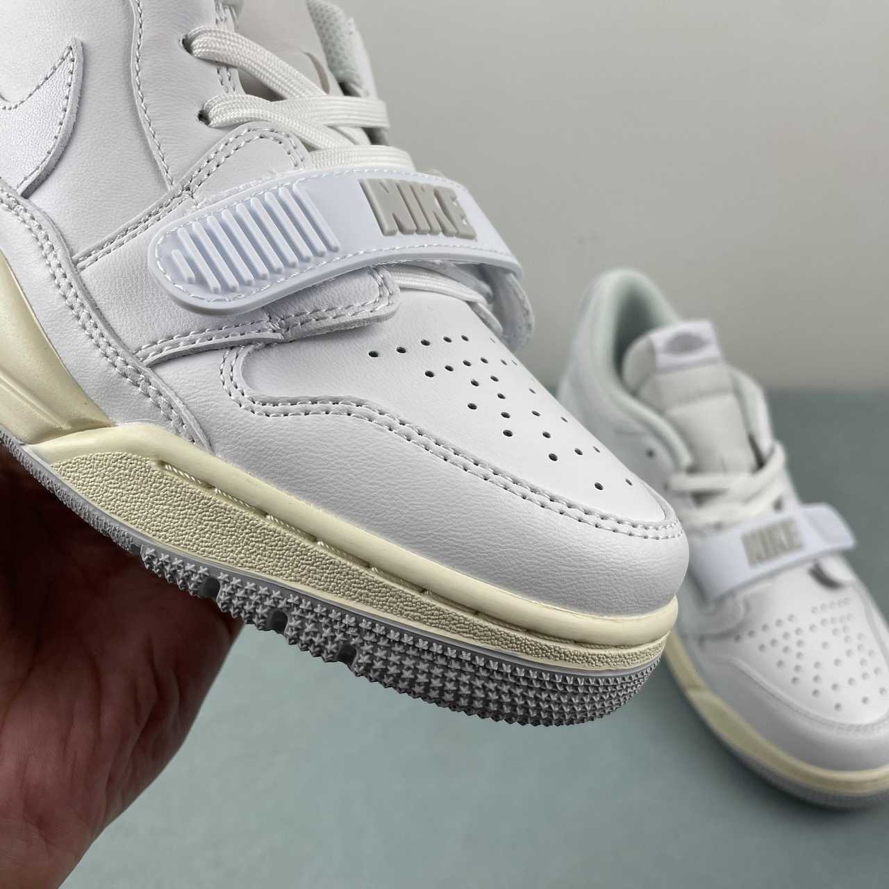 Legacy 312 Retro White