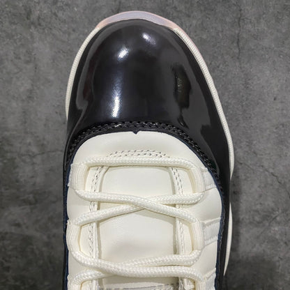 AJ11 Black and White