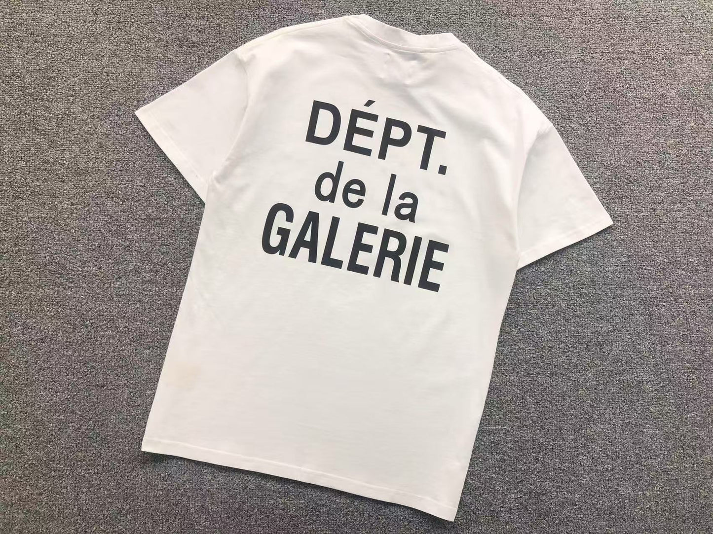 T-shirt GALLERY DEPT