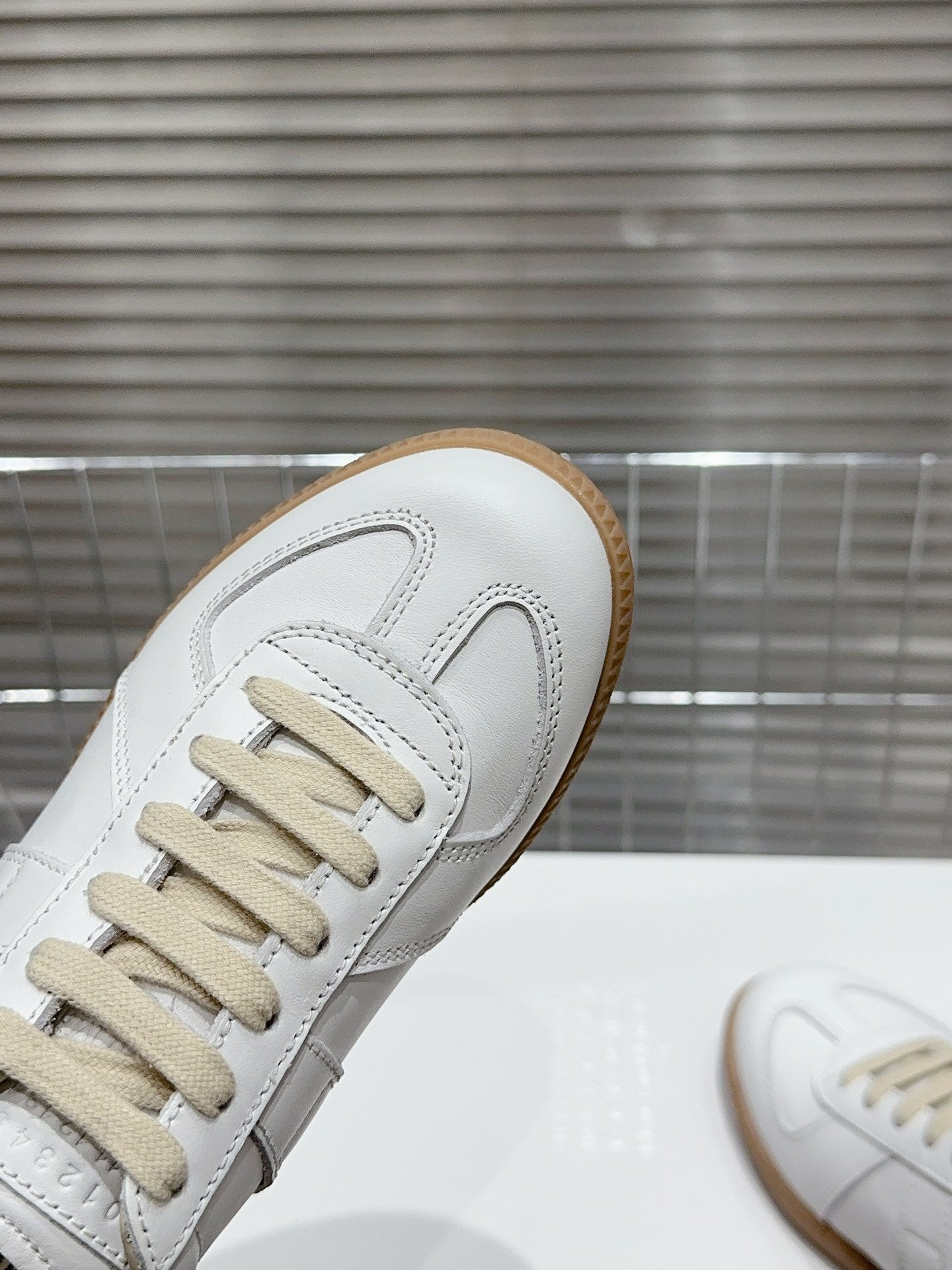 Maison  Pure White Gum Sole