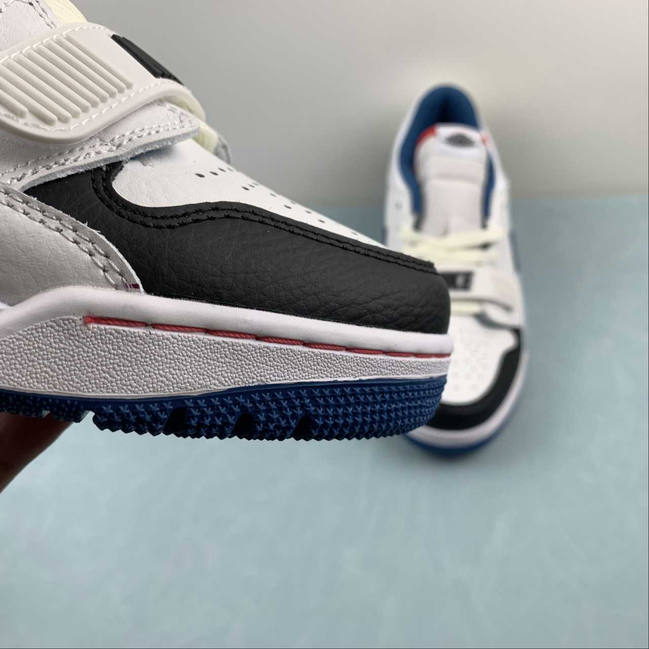 Legacy 312 White Black Blue