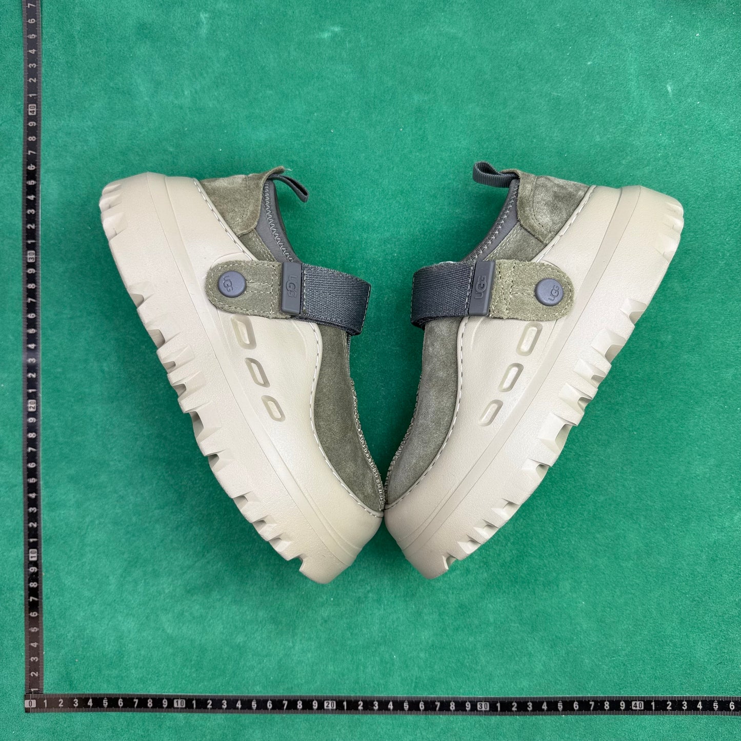 TT UGG PeakMod Lowcut