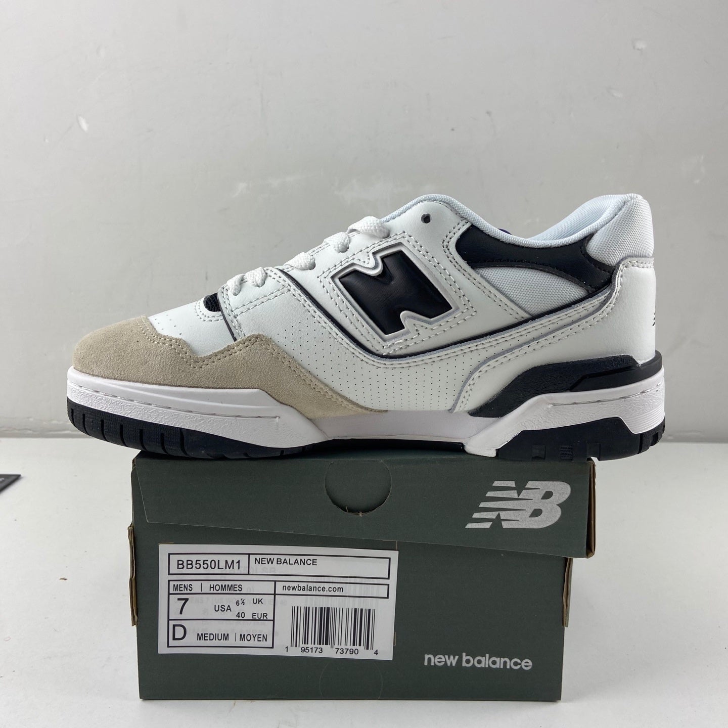 550 Sea Salt Black