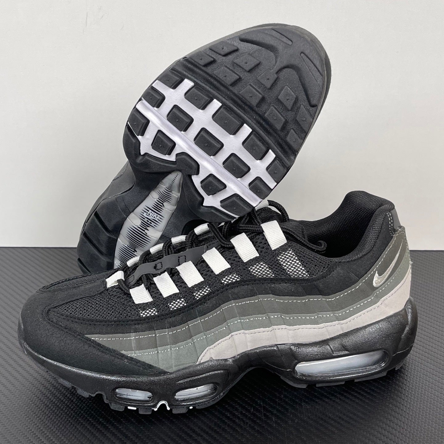 95 Grey Gradient