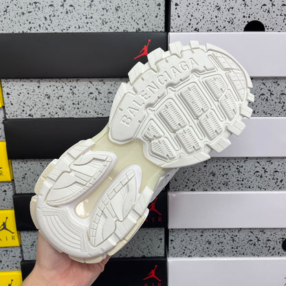 BLG Track Full White