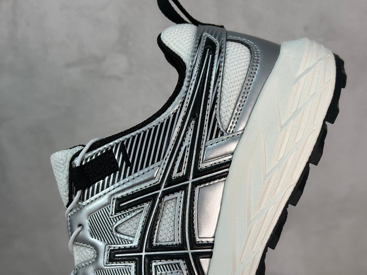 GEL-SONOMA FE Silver/Black