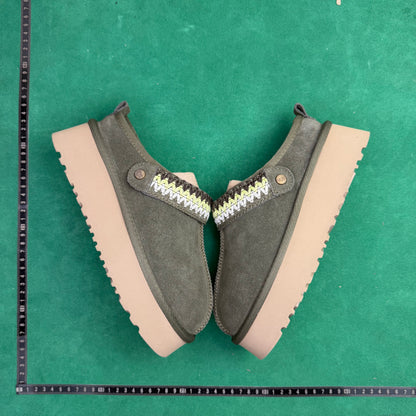 TT UGG