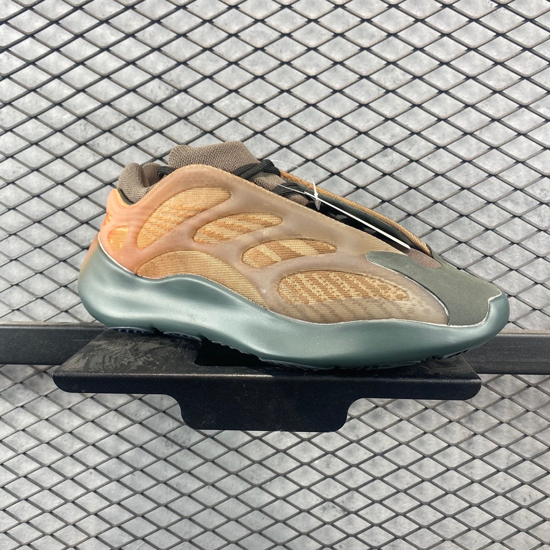 700 V3 Copper Fade