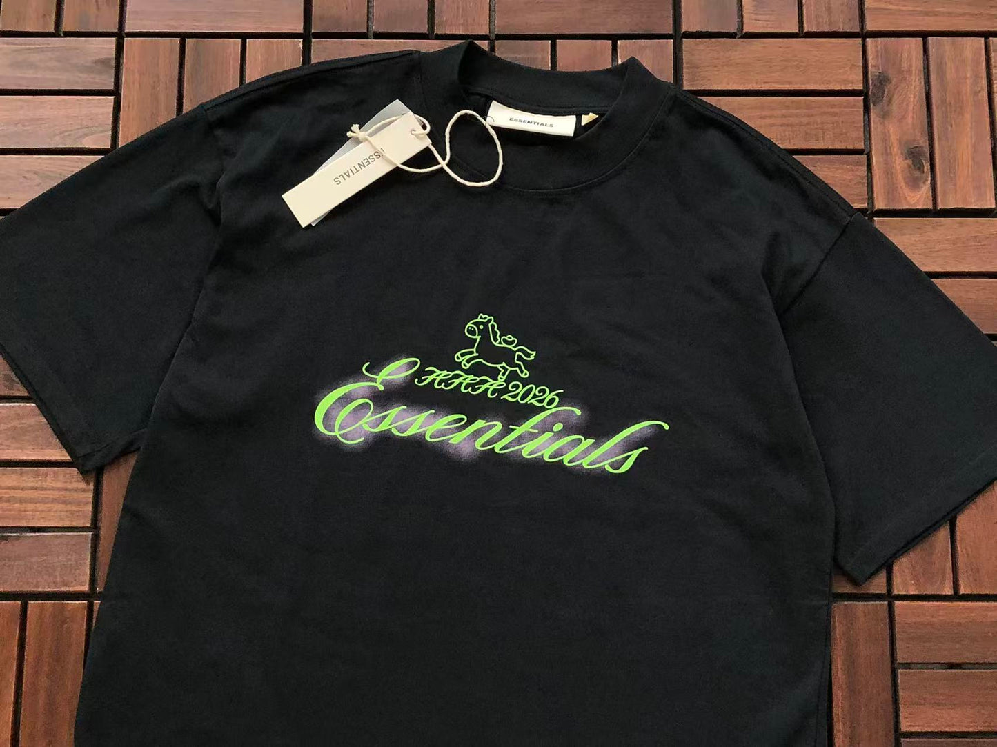 T-Shirts ESSENT
