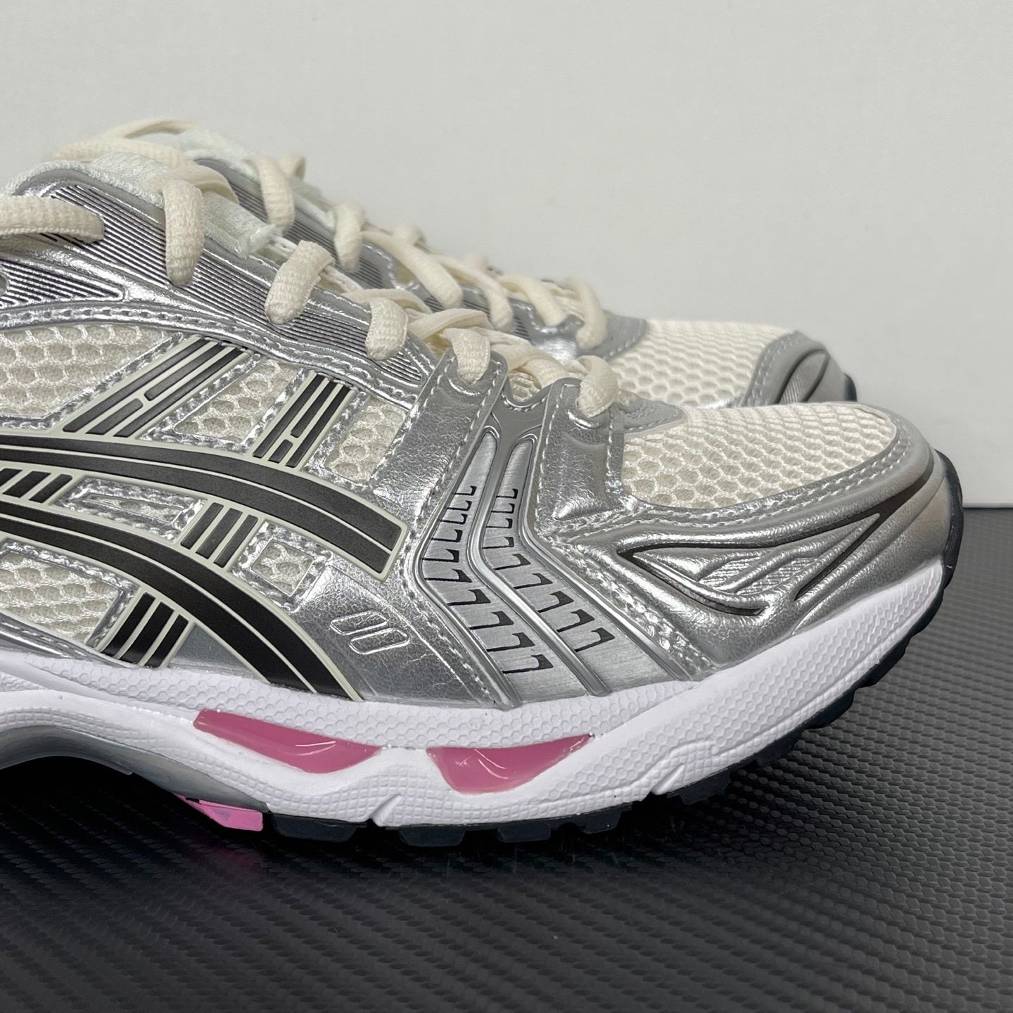 Kayano 14 White / Silver / Pink