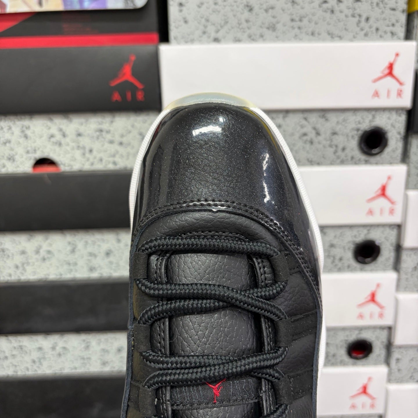 AJ11 Low Black