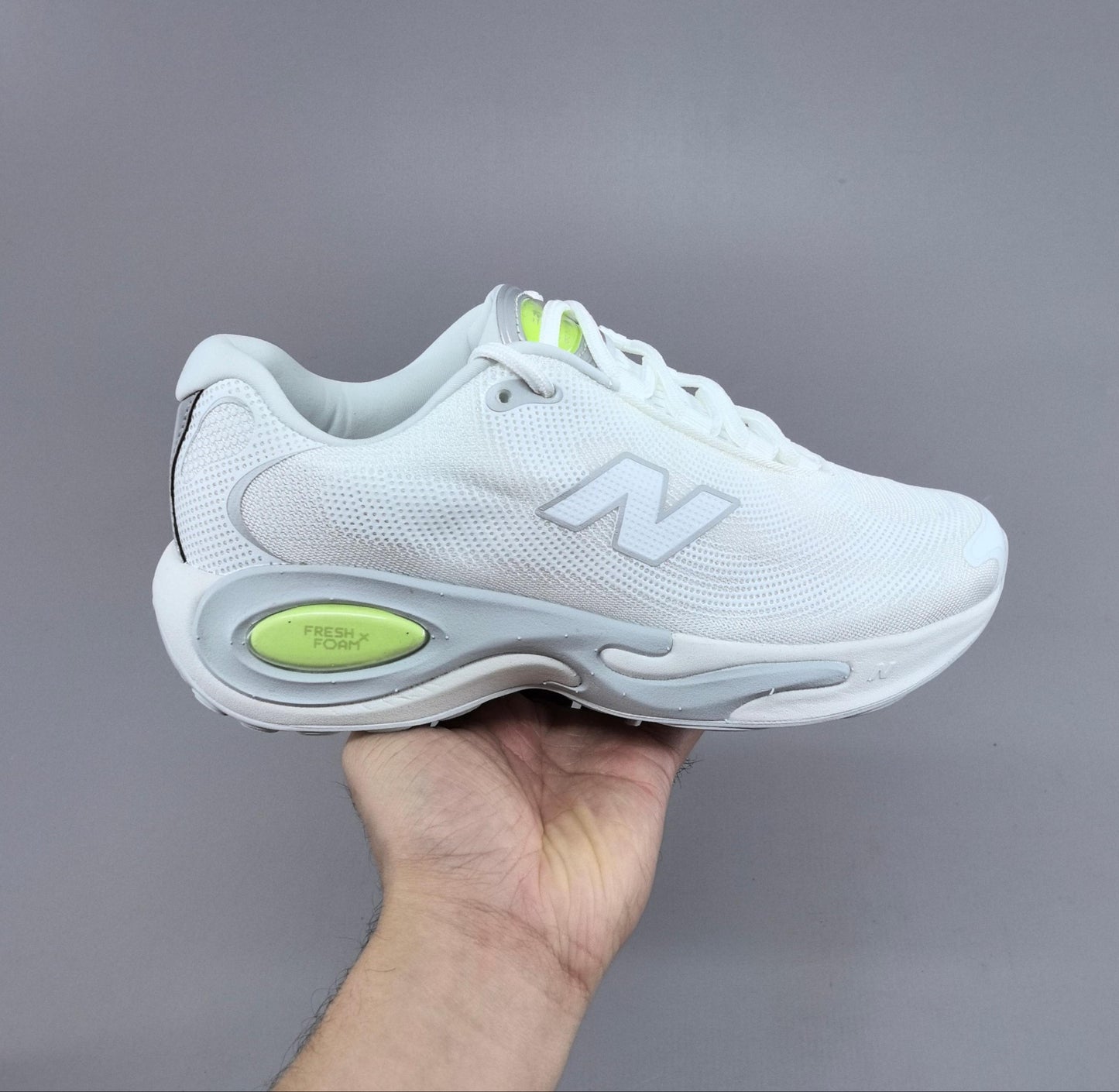AC Runner White