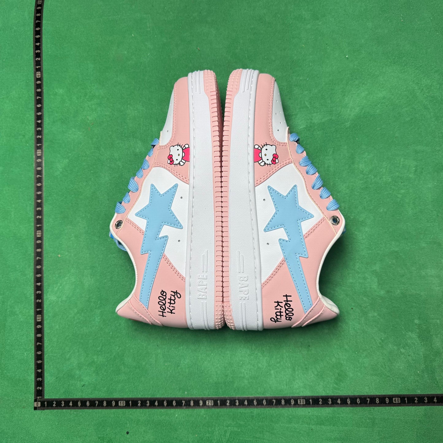 Bape STA Low Hello Kity