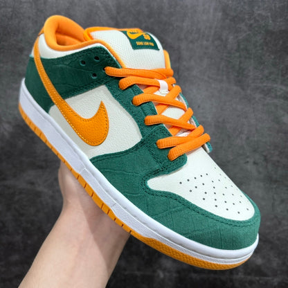 Dunk SB Legion Pine Kumquat