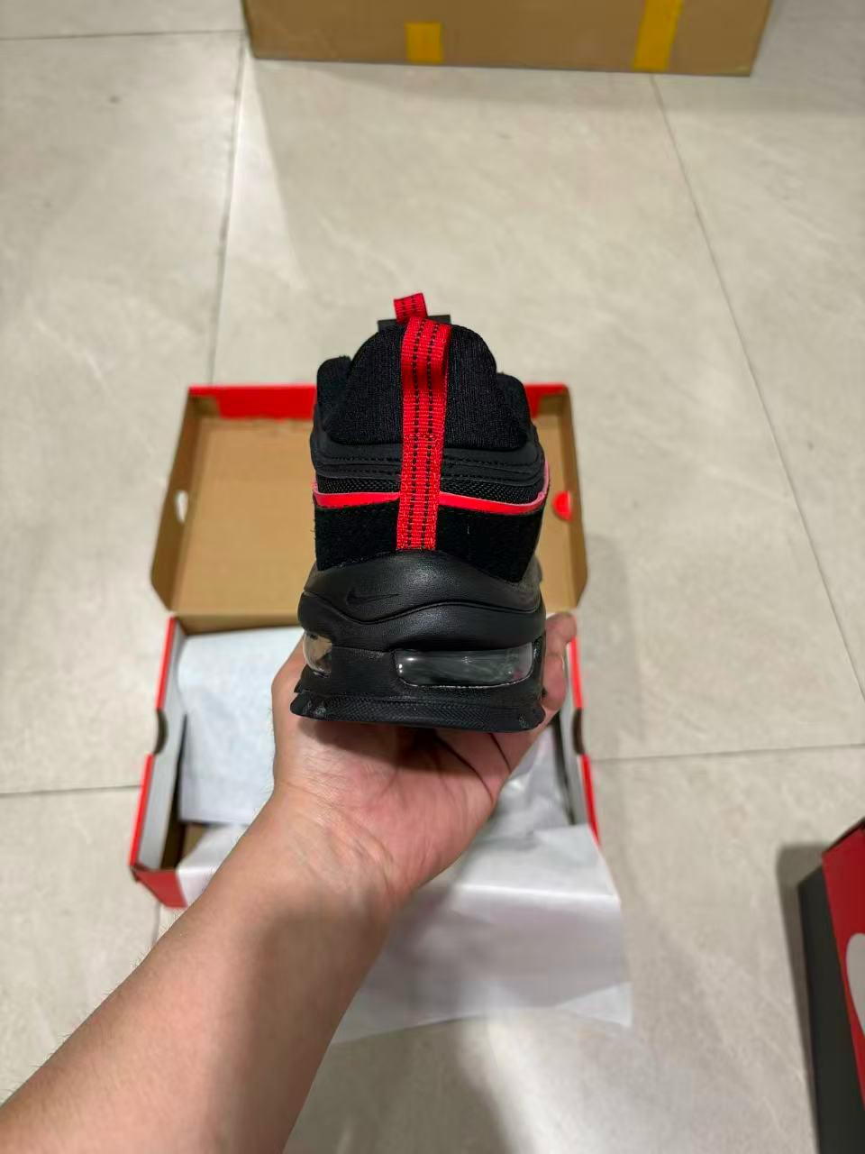 97 Black Anthracite Picante Red