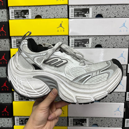 BLG 10XL White/Black