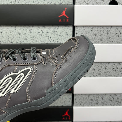 BLG Hamptons Black
