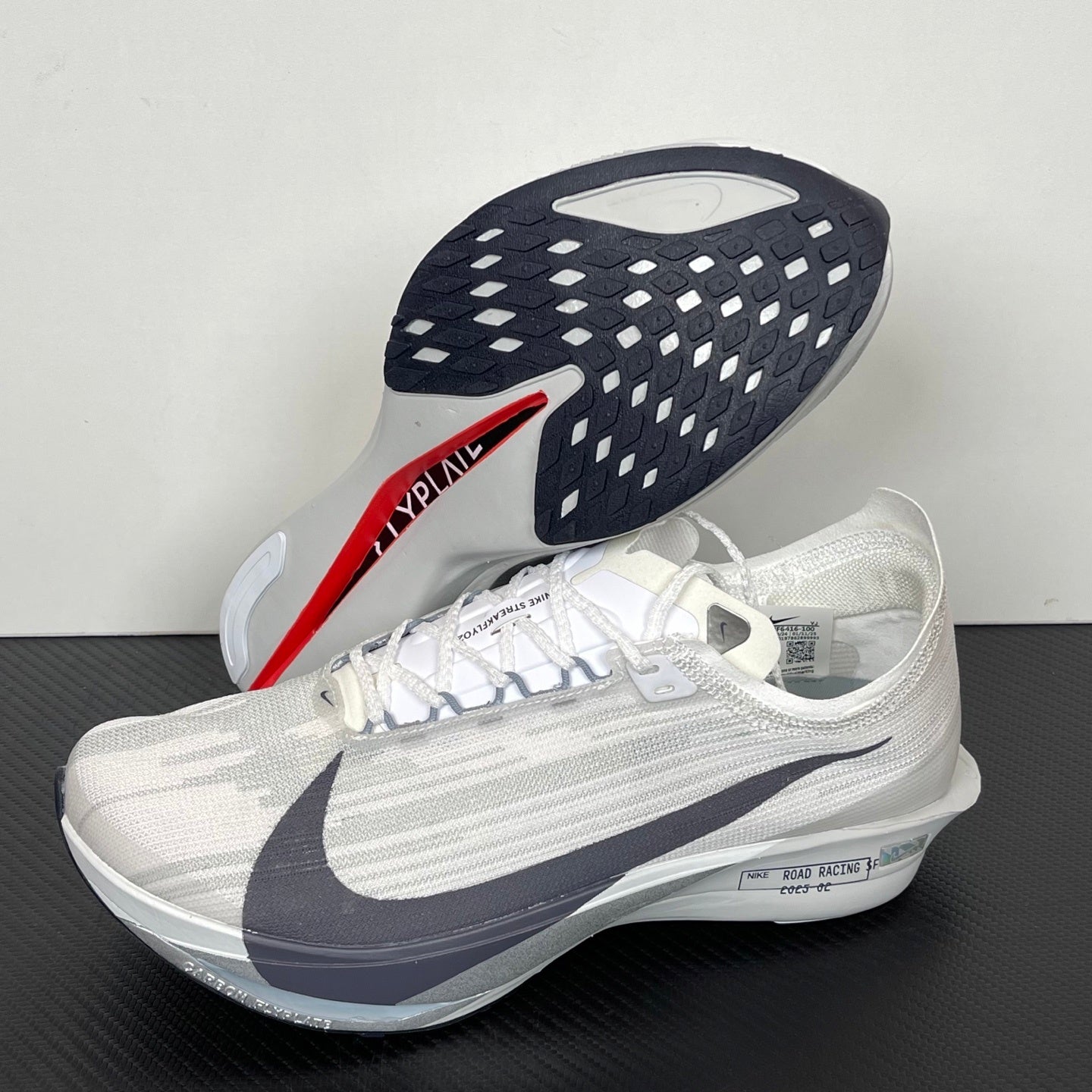 Streakfly 2 White/Black