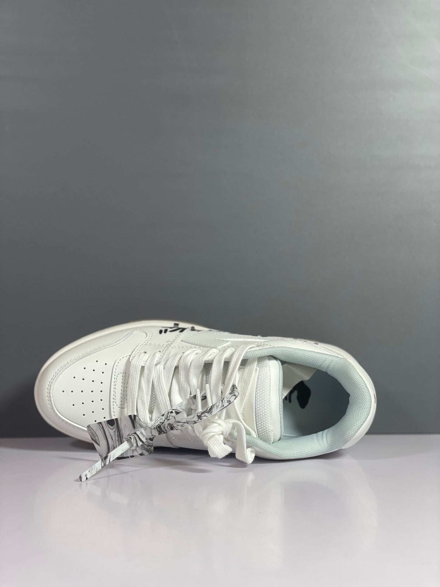 For Walking White  Sole Black