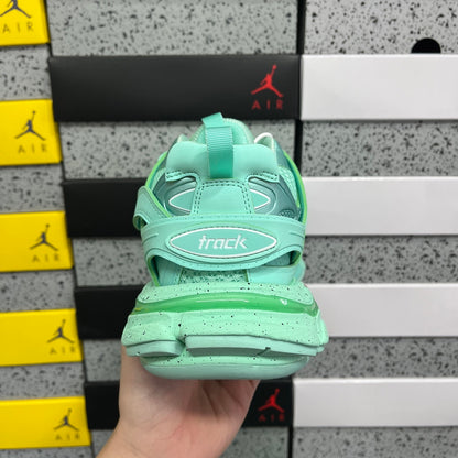 BLG Track Mint