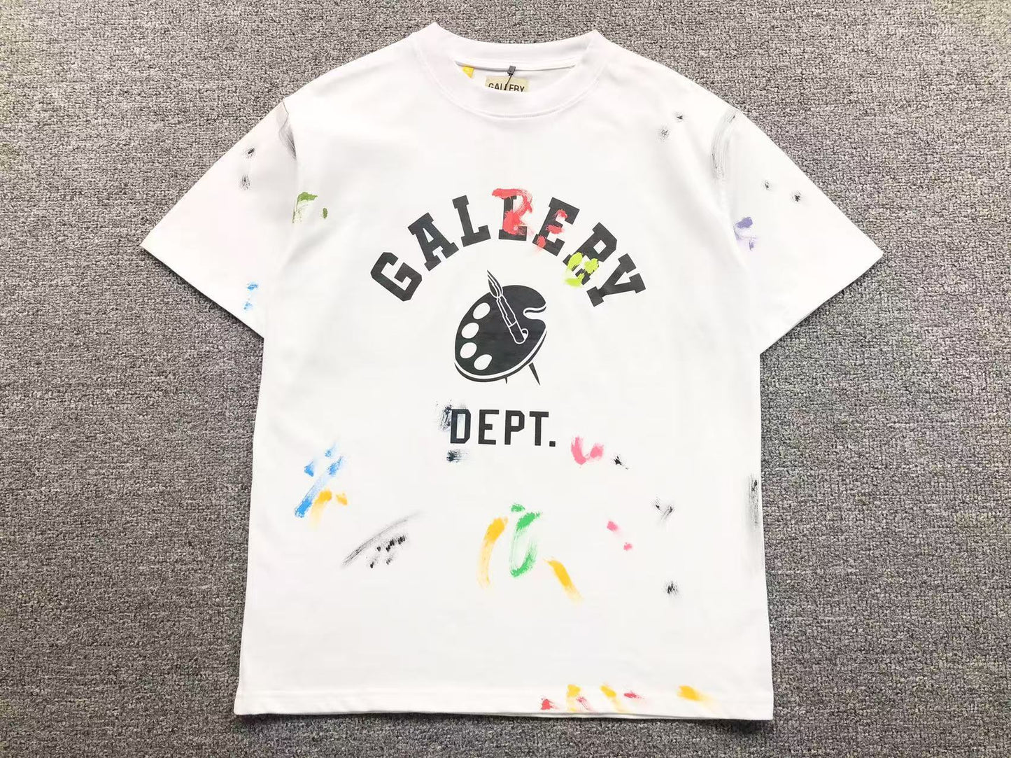 T-shirt GALLERY DEPT