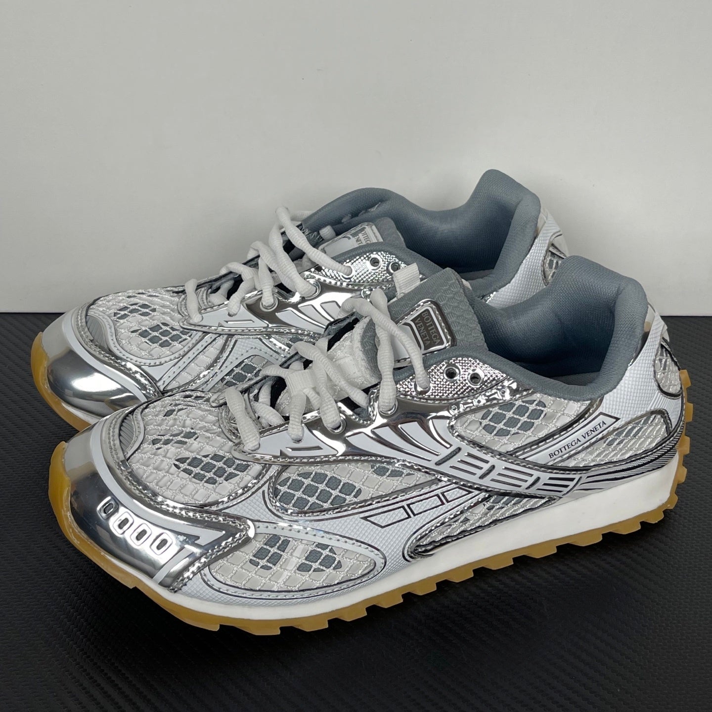 BV Orbit Silver White