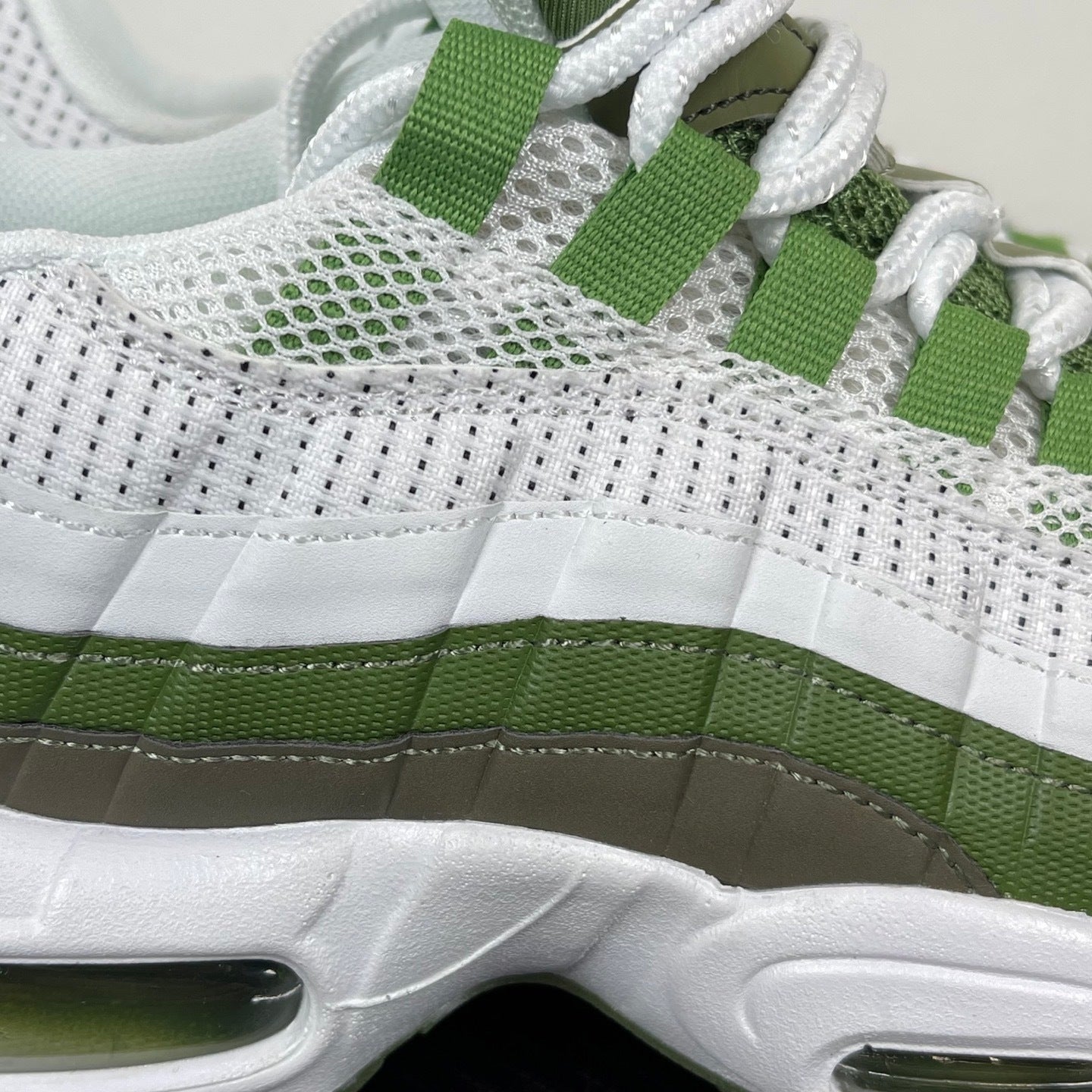 95 White Oil Green