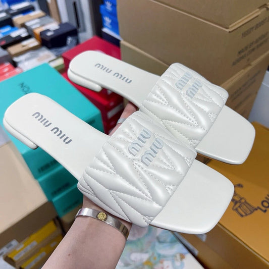 Chinelos Miu Miu White
