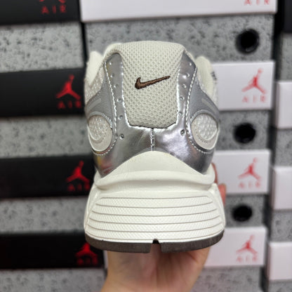 V5 RNR White / Brown