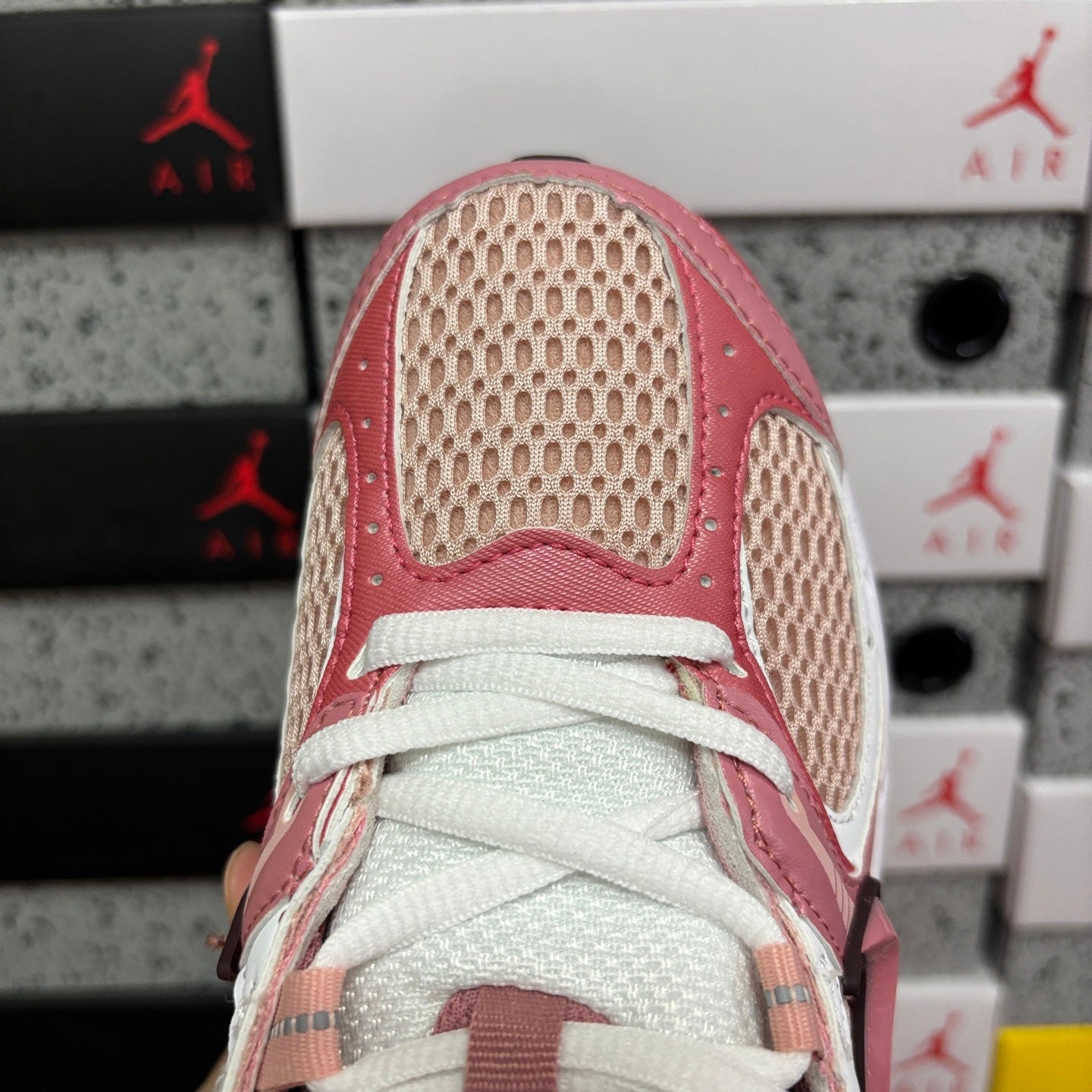V5 RNR Pink White