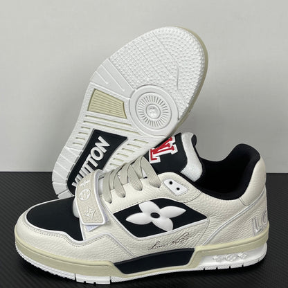 Trainer White and Black