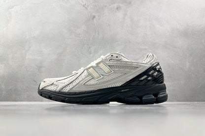 1906 White Shadow