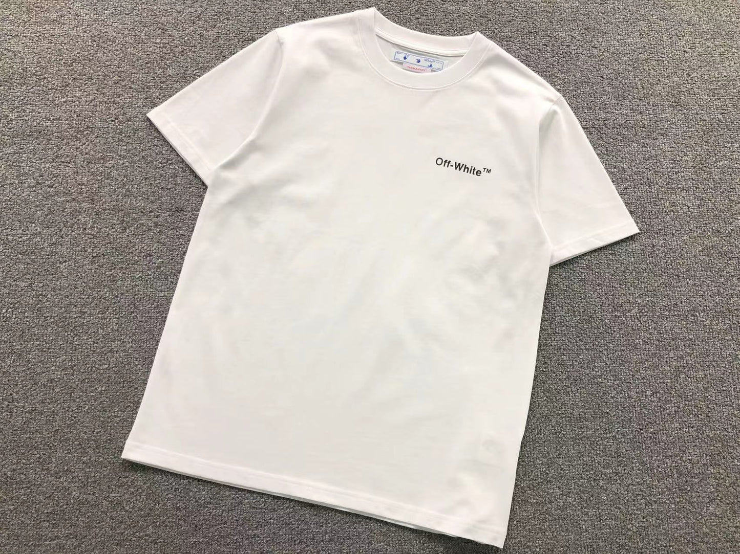 T-shirt Off