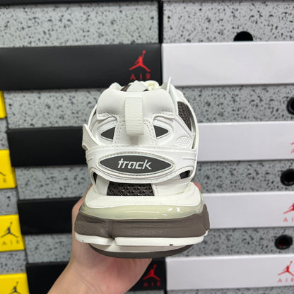 BLG Track White & Brown