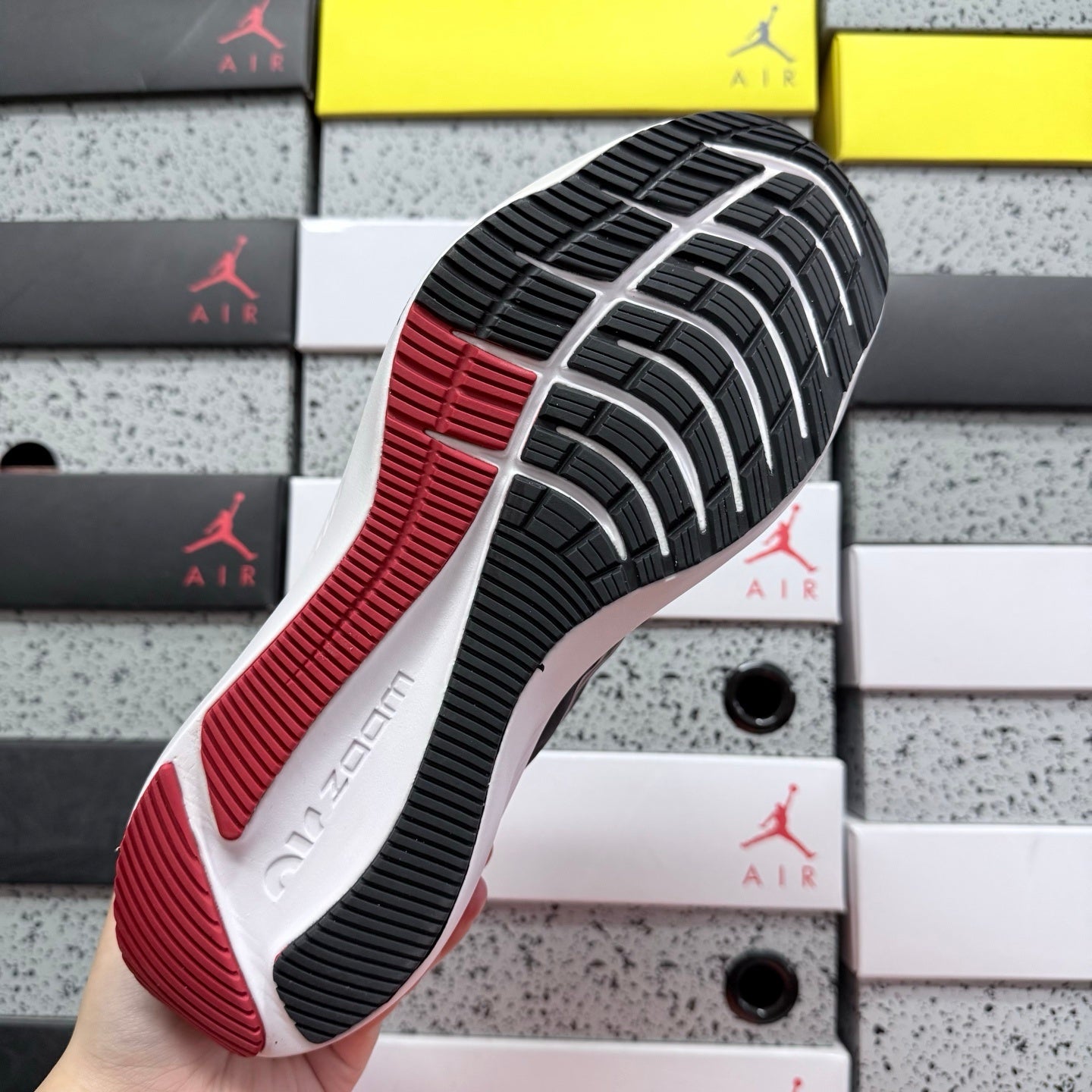 Winflo 8 Black/Red