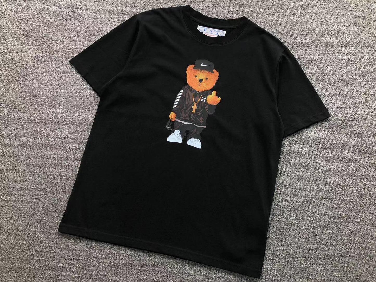 T-shirt Off