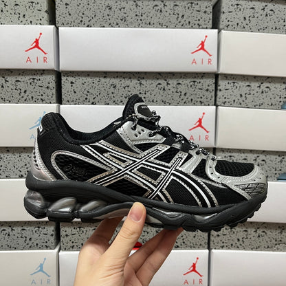 GEL-NIMBUS 10.1 Black/Grey